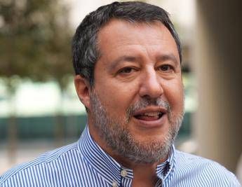 Salvini a Pontida: "La Lega vince solo se forte e unita da Nord a Sud, mai mollare"