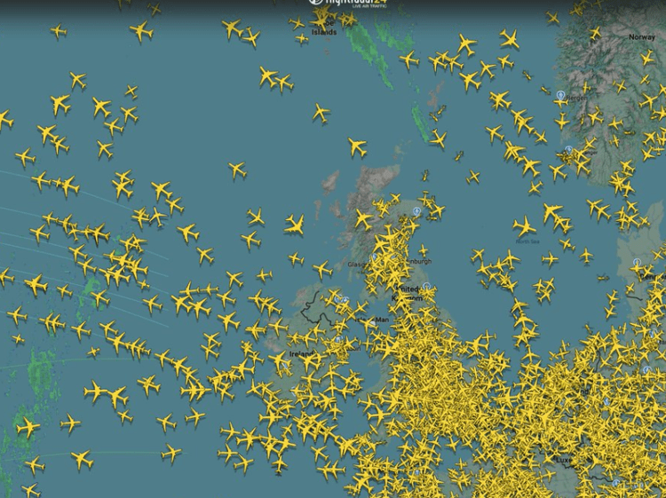  - (X: Flightradar24)