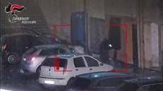 Reggio Calabria, cento colpi di pistola e fucile esplosi a capodanno: scattano arresti e divieti di dimora - Video
