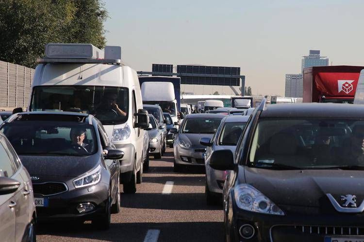 Automobili nel traffico - Ipa/Fotogramma
