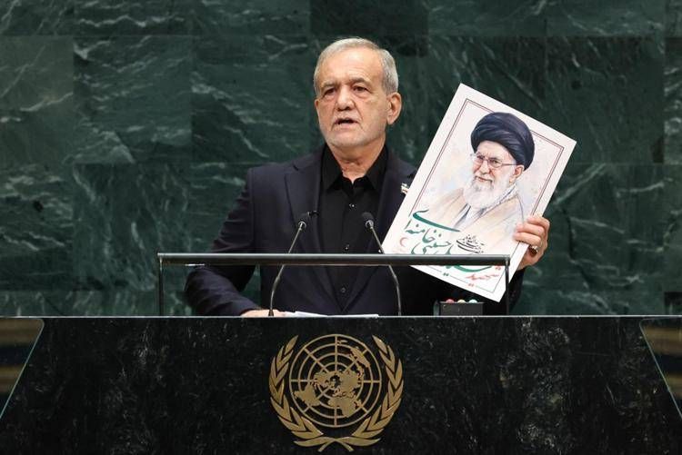Masoud Pezeshkian all'Onu - Afp