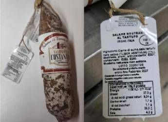 Salame stagionato richiamato dai supermercati per listeria: "Non mangiatelo"