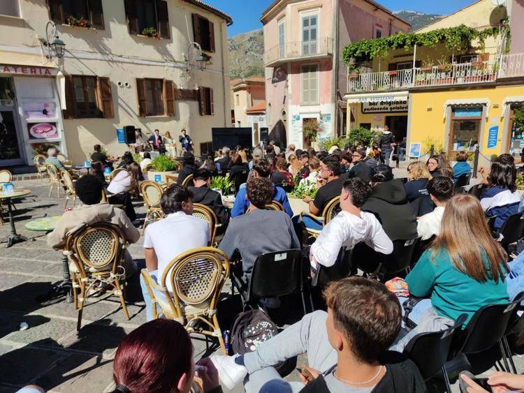 Una Lezione in Piazza - Ufficio stampa