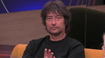 Simone Annicchiarico squalificato dal Grande Fratello Vip: la comunicazione