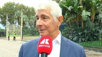 Napoli traccia la rotta per un'Italia attiva, Abodi e 3mila studenti aprono il v