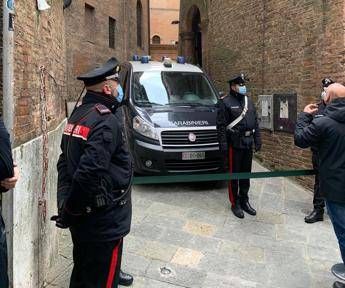 David Rossi, come finì fuori dalla finestra? Lunedì perizia al Foro Italico per chiarire dinamica