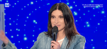 Laura Pausini riflette sul ritiro durante la pandemia