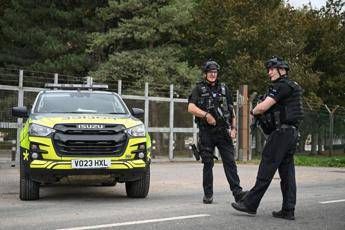 Allarme terrorismo a base RAF Fairford, situazione sotto controllo: cinque arresti e indagini sul possibile ruolo dell’Iran