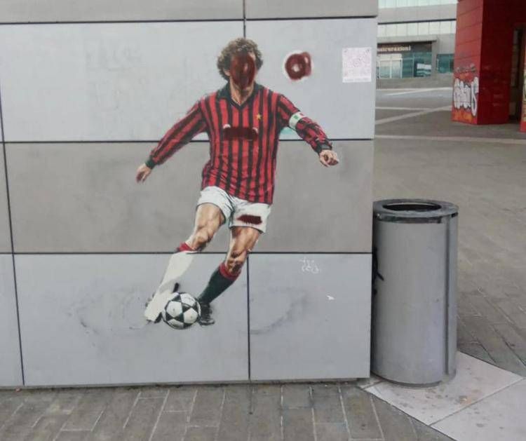 Il murales di Baresi - (foto Instagram)