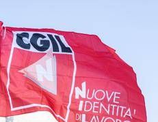 Bandiera Cgil - (Fotogramma/Ipa)