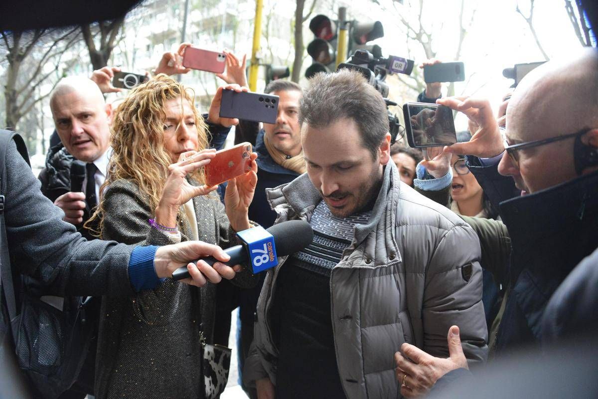 https://www.adnkronos.com/resources/02a9-21b3d6e8a84b-d12580f1da16-1000/format/huge/sempio_stampa_tribunale_ipa.jpeg