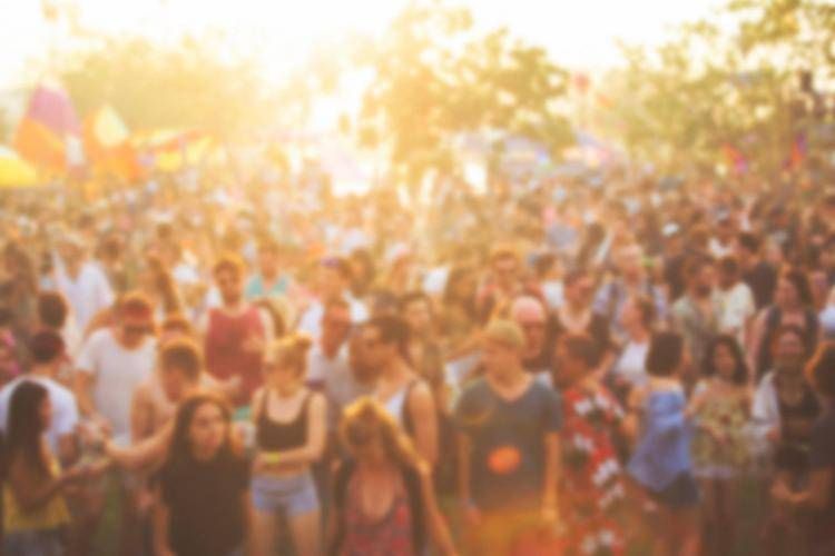 Folla a un concerto - © rawpixel, 123RF Free Images
