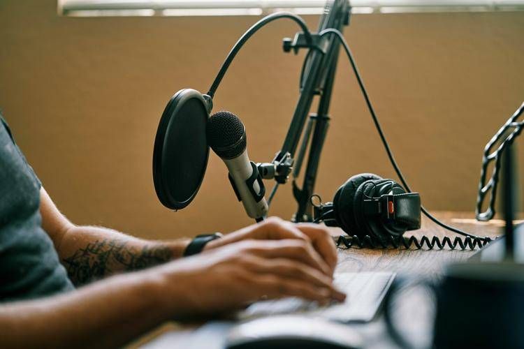 Podcast, in Italia li ascoltano in 18,5 milioni: cresce l'audio entertainment