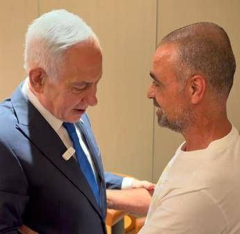 Trump: "Un idraulico ha salvato tutti sul volo Dubai-Tel Aviv"