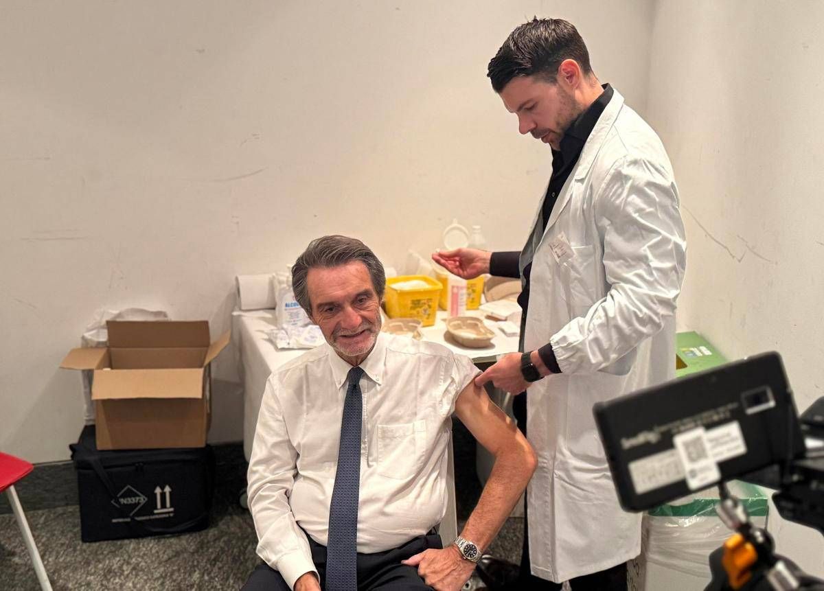 https://www.adnkronos.com/resources/02aa-21b90eb58996-68e0e5f4f16d-1000/format/huge/fontana_vaccini_adn.jpeg