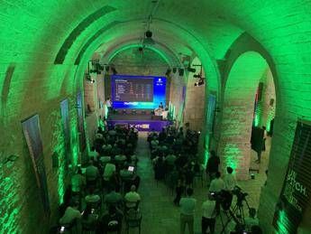 Startup: dal robot terapeutico all'Ai per dare voce a chi non ne ha, a Digithon idee per servizio di cura