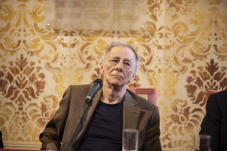 Roberto Vecchioni - (Ipa)