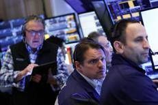 Spread vicino a 130 punti, cala la fiducia nei titoli di Stato. Cosa sta succedendo?