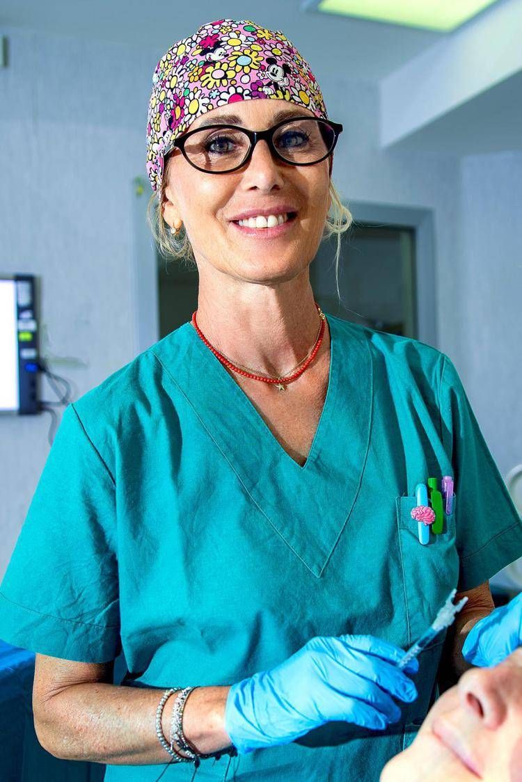 Sabina Staccioli,chirurgo plastico della Asl Roma 3, in forza presso il Presidio Ospedaliero Centro Paraplegici 'Gennaro di Rosa' (Cpo) e l'Ospedale G.B. Grassi di Ostia