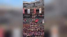 In Spagna la gara più grande al mondo di Castells, le celebri torri umane - Video