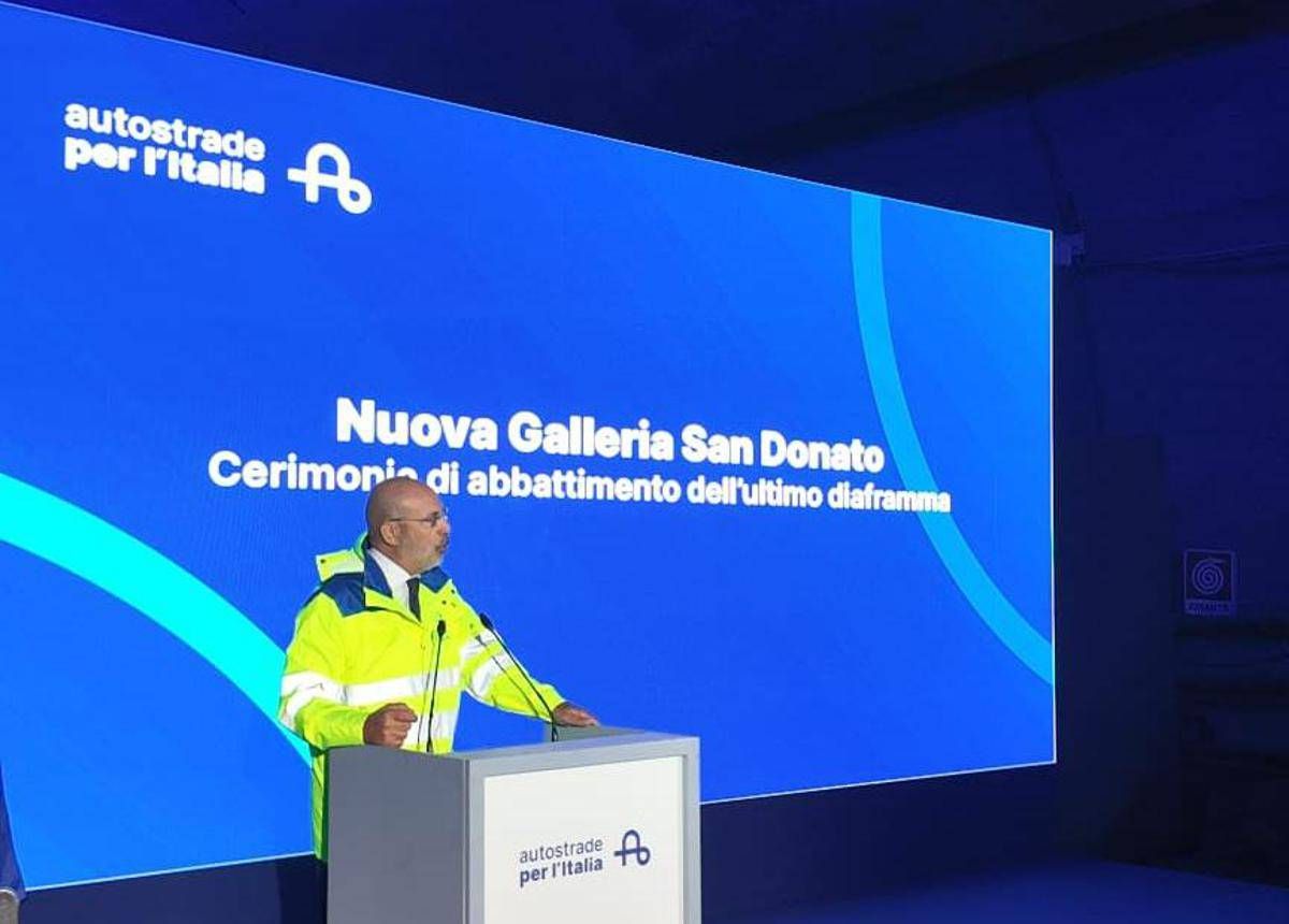 Autostrade, completato lo scavo della galleria San Donato