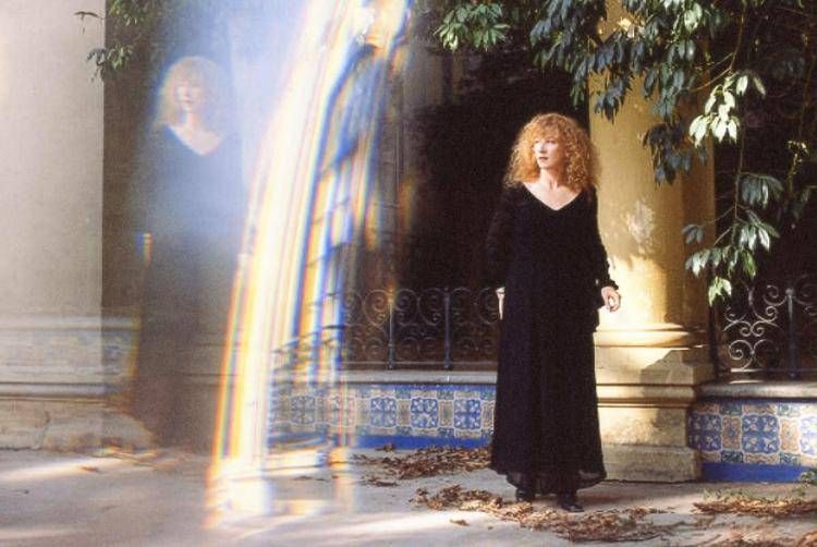Loreena McKennitt celebra i 30 anni di 'The Mask and The Mirror' con nuova edizione