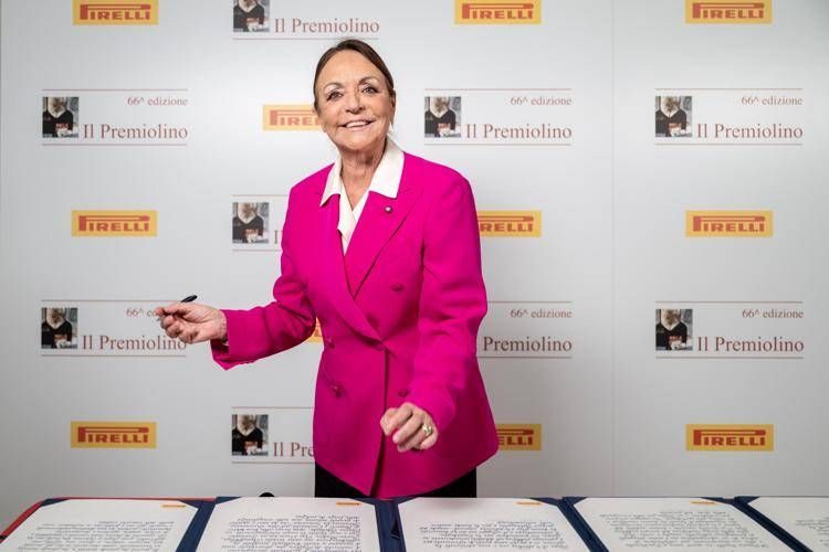 La presidente della giuria Chiara Beria di Argentine - Premiolino