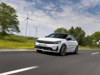 Opel Corsa GSE: 281 CV elettrici per la nuova hot hatch