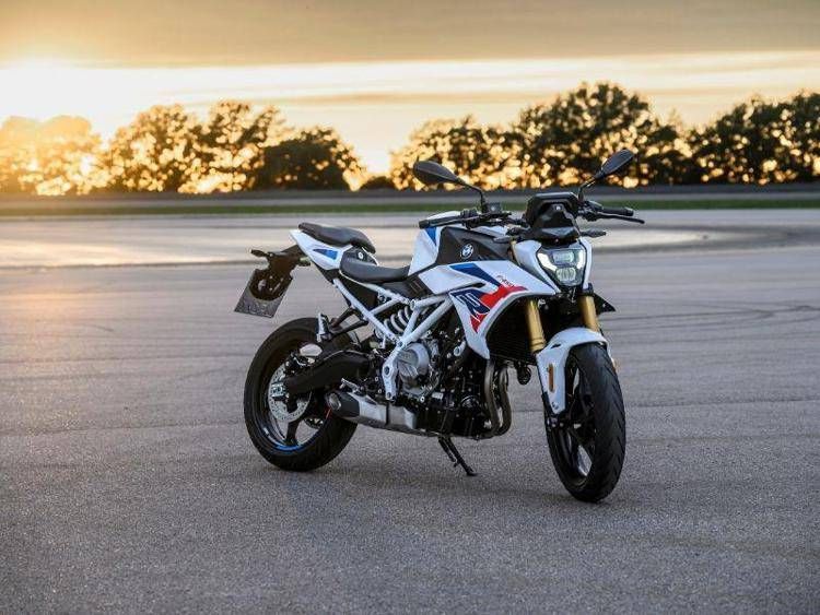 BMW F 450 R: la nuova naked A2 da 48 CV pesa 175 kg