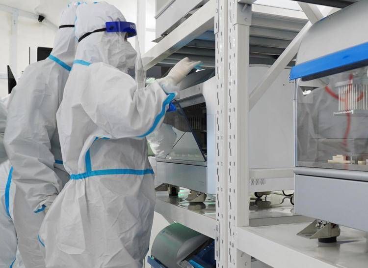 Laboratorio, repertorio - (Fotogramma/Ipa)