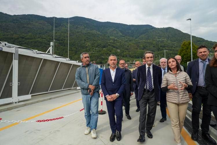 Il presidente Fontana e assessore Lucente in visita a impianti idrogeno - (Ufficio stampa)