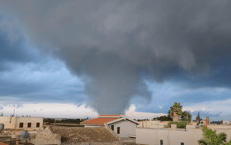 Tromba d'aria a Marsala - (Fermo immagine)