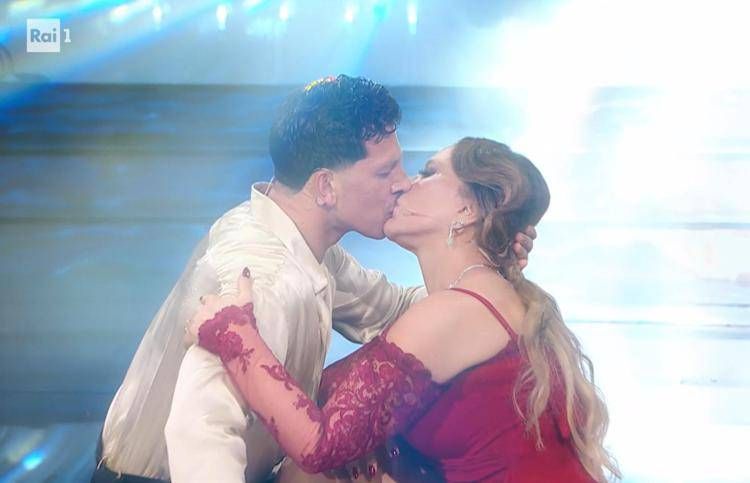 Pasquale La Rocca, Ornella Muti - Ballando con le stelle