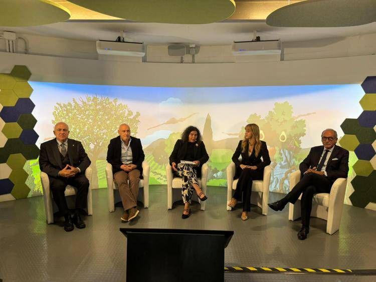 Incontro con la stampa promosso oggi a Roma da Msd farmaceutica in occasione dell'approvazione da parte di Aifa - Agenzia italiana del farmaco dell'anticorpo monoclonale clesrovimab. - (Adnkronos)