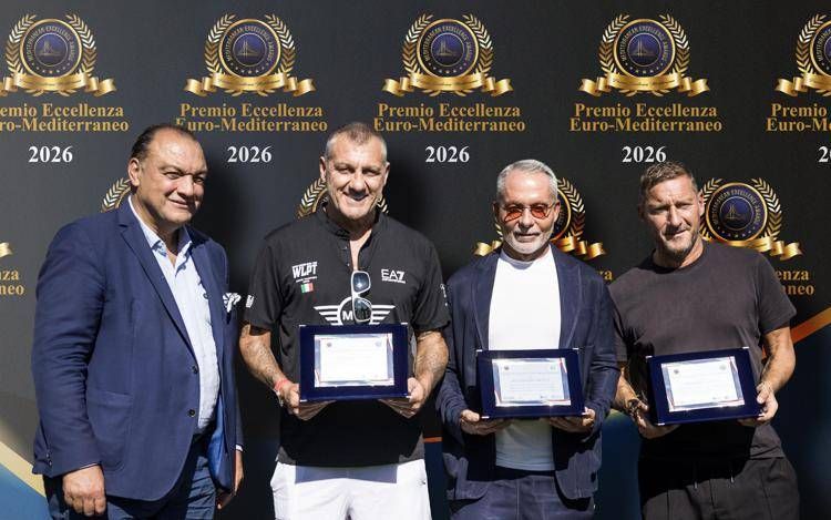 Cristian Vieri, Alessandro Moggi e Francesco Totti ricevono il premio