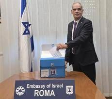 L'ambasciatore israeliano a Roma Jonathan Peled