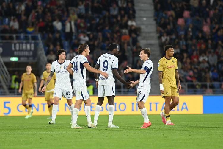 L'esultanza nerazzurra dopo il pari di Thuram - IPA