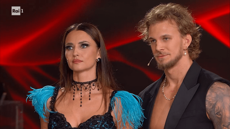 Anna Safroncik e Leonardo Lini - Ballando con le stelle