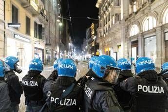 Polizia durante disordini a Milano - (Fotogramma/Ipa)