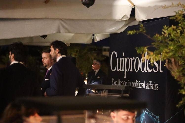 Cuiprodest compie 18 anni: confronto sul futuro delle lobby