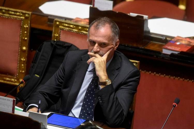 Garavaglia sfida Salvini: 