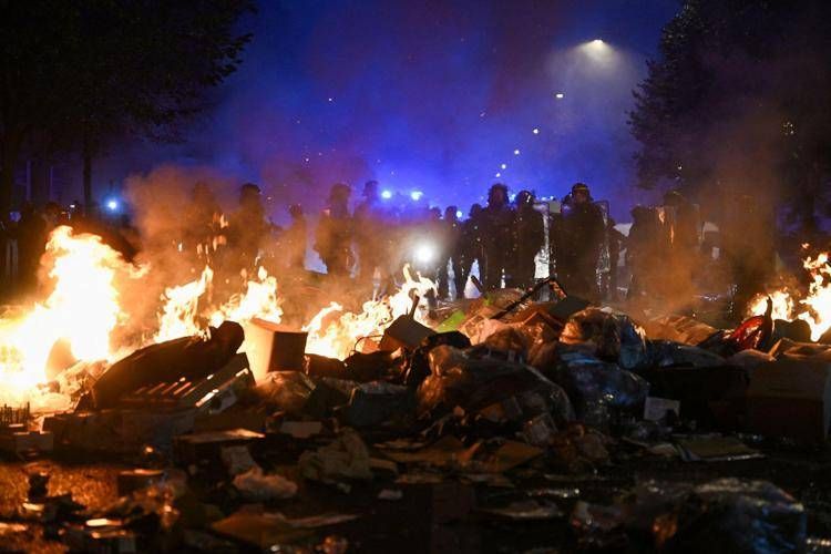 La guerriglia di Parigi - Afp