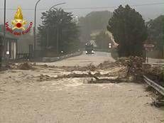Maltempo a Crotone - (Foto dal profilo X dei Vigili del fuoco)
