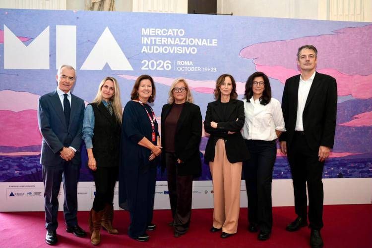 Il Rapporto Apa sull'Audiovisivo in Italia: mercato e occupati crescono del 3% nel 2025, traina l'online