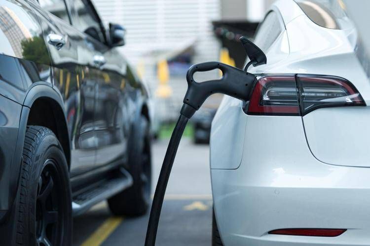 Auto elettrica - (Canva)