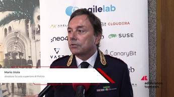 Ai, Viola (Scuola Polizia): 