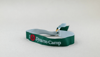 BeOne Medicines Italia al fianco di Dynamo Camp, realizzati 1.400 'braccialetti del coraggio'