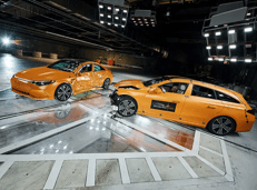 Mercedes CLA: crash test estremo a 56 km/h