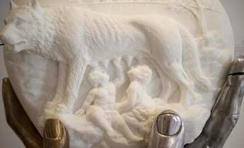 Lorenzo Quinn torna a Roma, con 'Hi human' l’arte rimette al centro l’umano