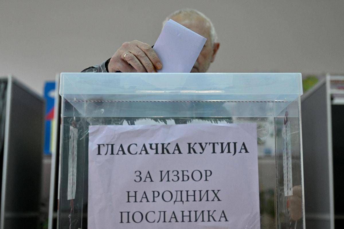 Serbia al voto, gli studenti sfidano Vucic: elezioni decisive